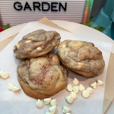 Lemon Strawberry Crunch Stuffed Cookie - Image 2